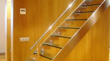 2. interiorisme_barcelona_escala_vidre_badalona_ibiza